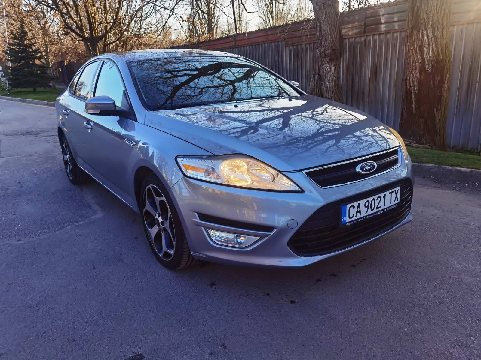 Ford Mondeo СЕРВИЗНА ИСТОРИЯ 138000км, снимка 2 - Автомобили и джипове - 54205547