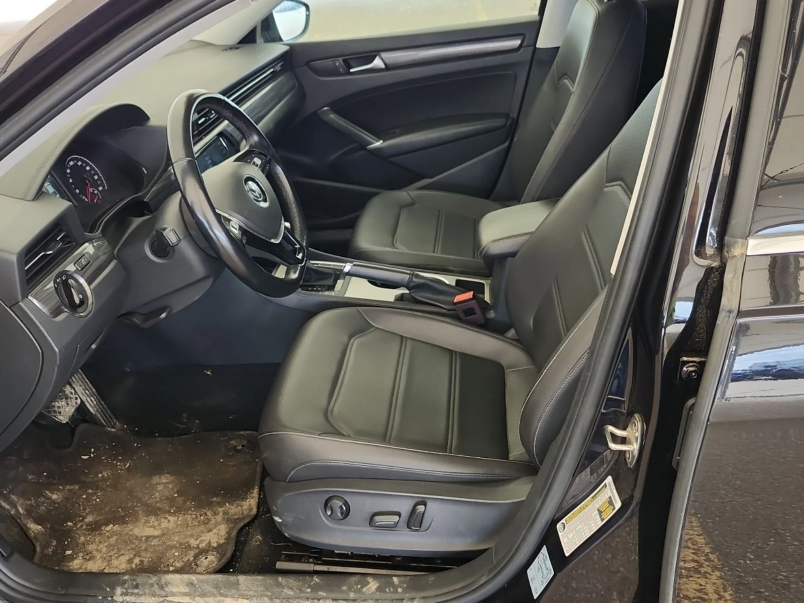 VW Passat HIGHLINE* АвтоКредит* (ЦЕНА ДО БГ), снимка 7 - Автомобили и джипове - 54333878