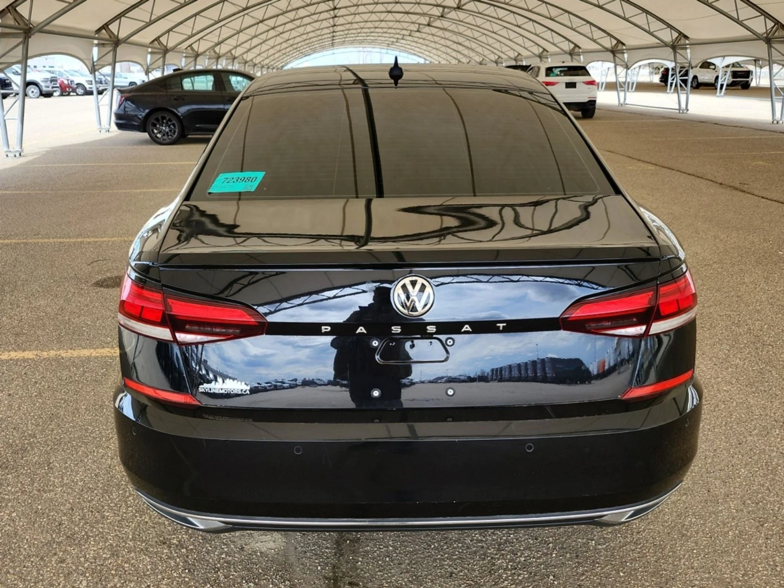 VW Passat HIGHLINE* АвтоКредит* (ЦЕНА ДО БГ), снимка 6 - Автомобили и джипове - 54333878