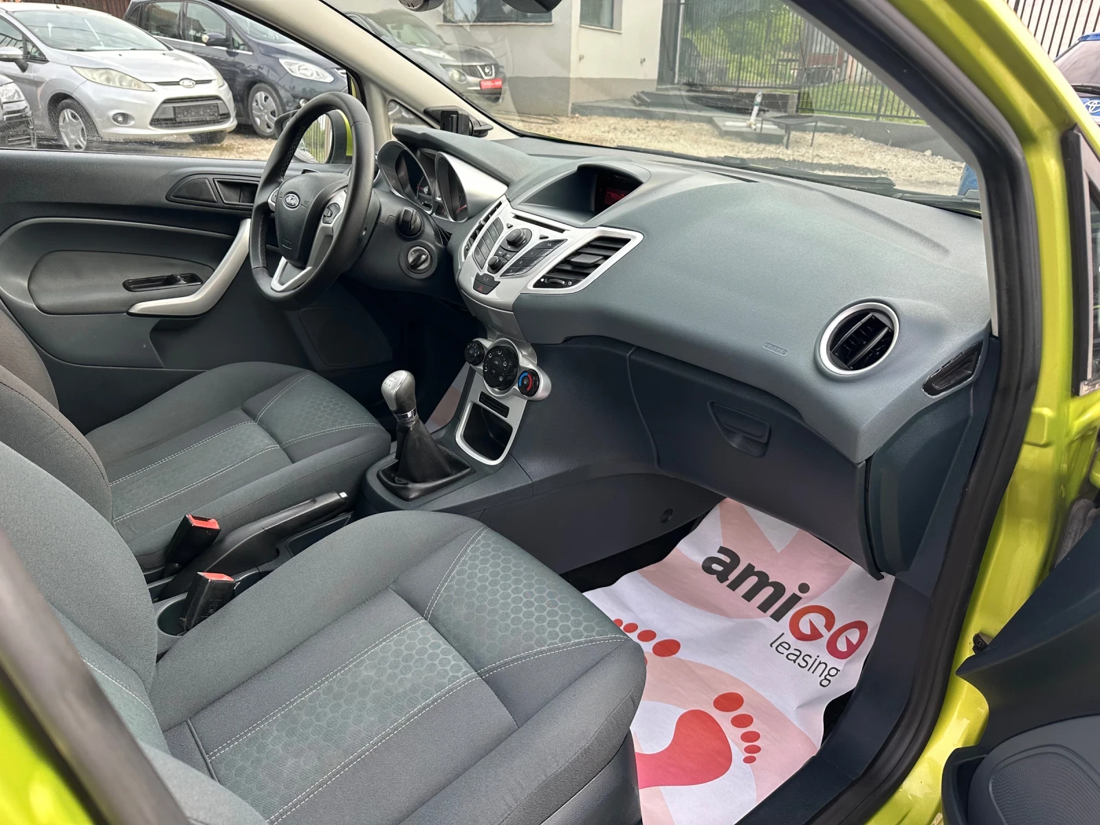 Ford Fiesta БЕНЗИН-ПАРКТРОНИК, снимка 11 - Автомобили и джипове - 54648510