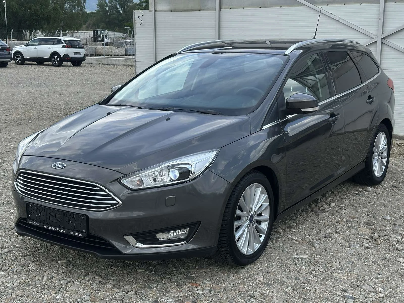 Ford Focus 2.0 TDCI Навигация/Камера/Подгрев/Собствен лизинг , снимка 8 - Автомобили и джипове - 54844628