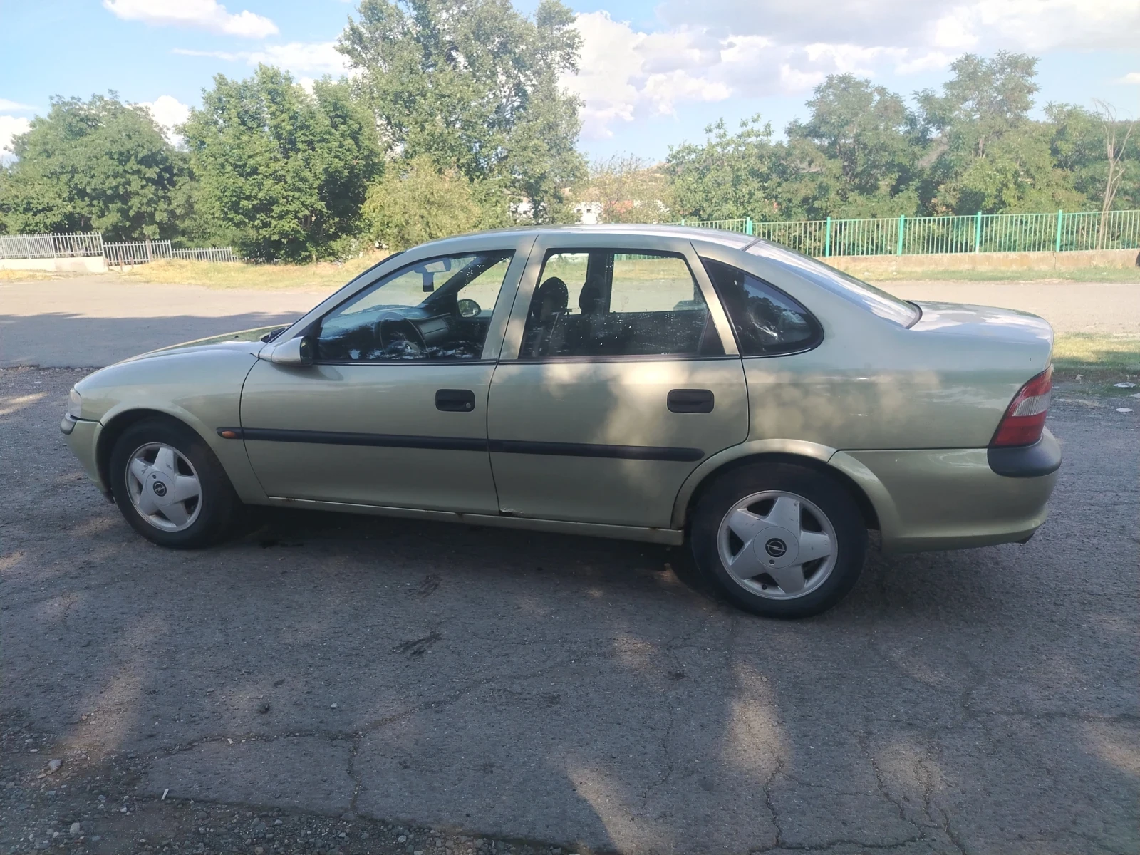Opel Vectra B, снимка 9 - Автомобили и джипове - 55177576