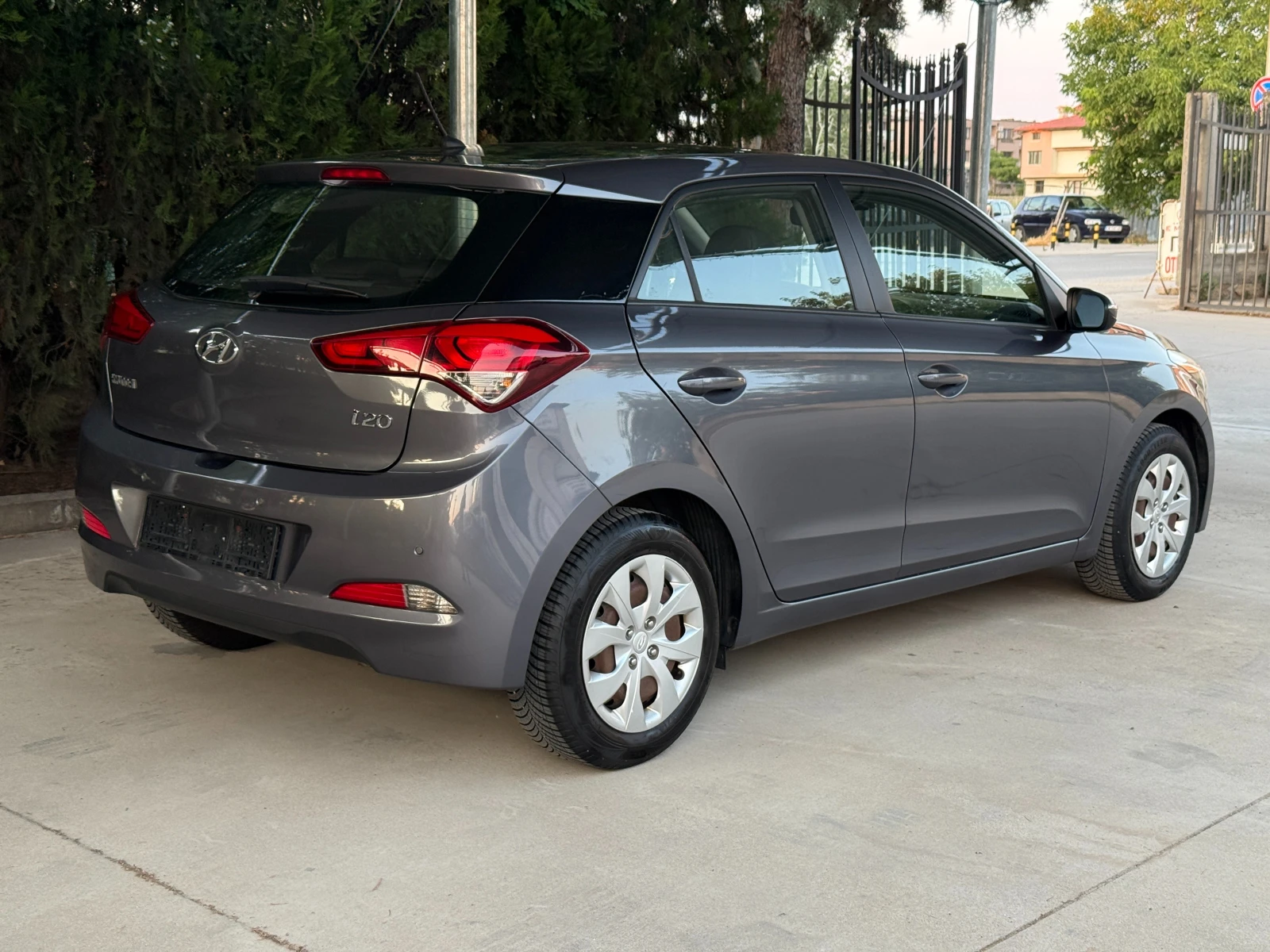 Hyundai I20 Active 1.4i Automatic, снимка 3 - Автомобили и джипове - 55182905