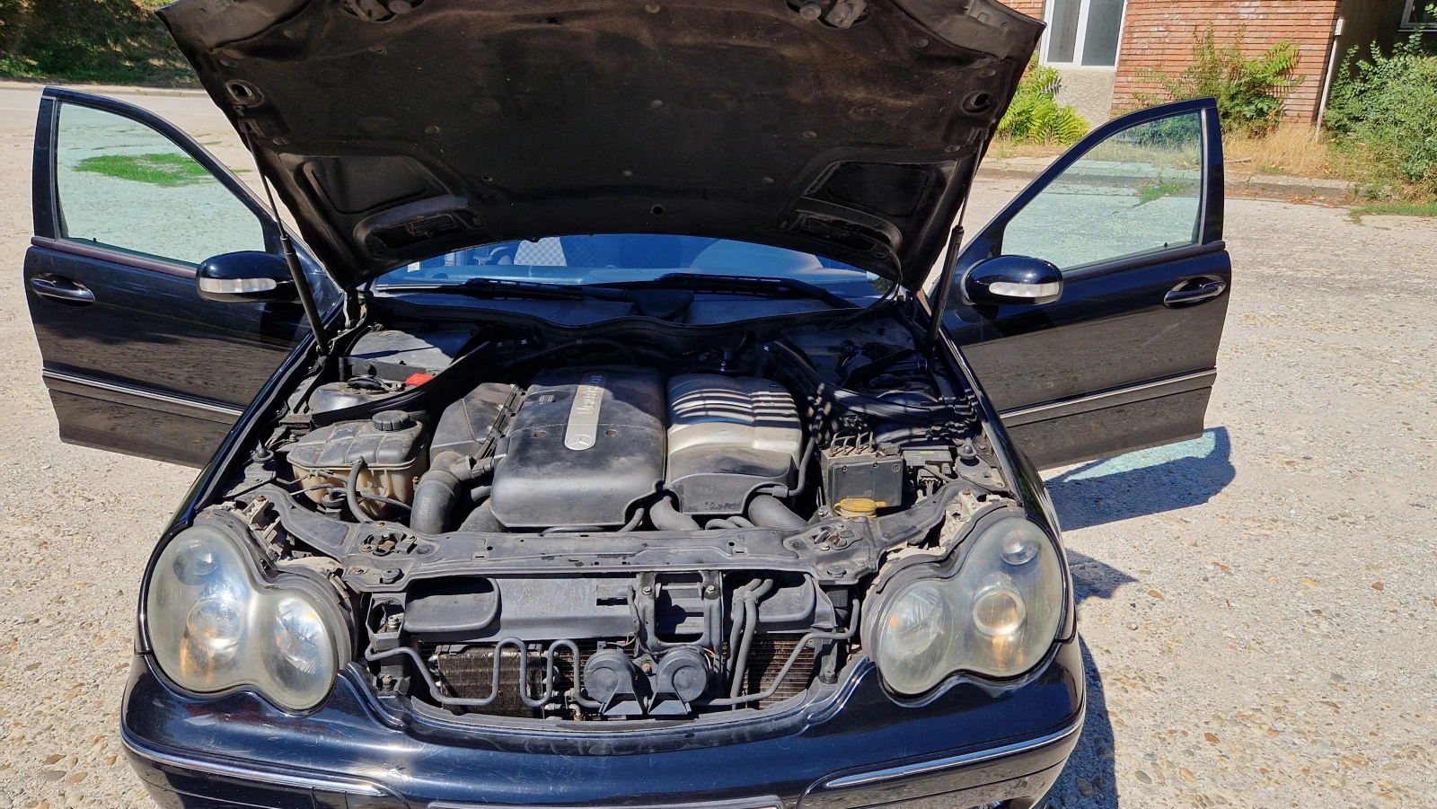 Mercedes-Benz C 270 CDI, снимка 11 - Автомобили и джипове - 55335813