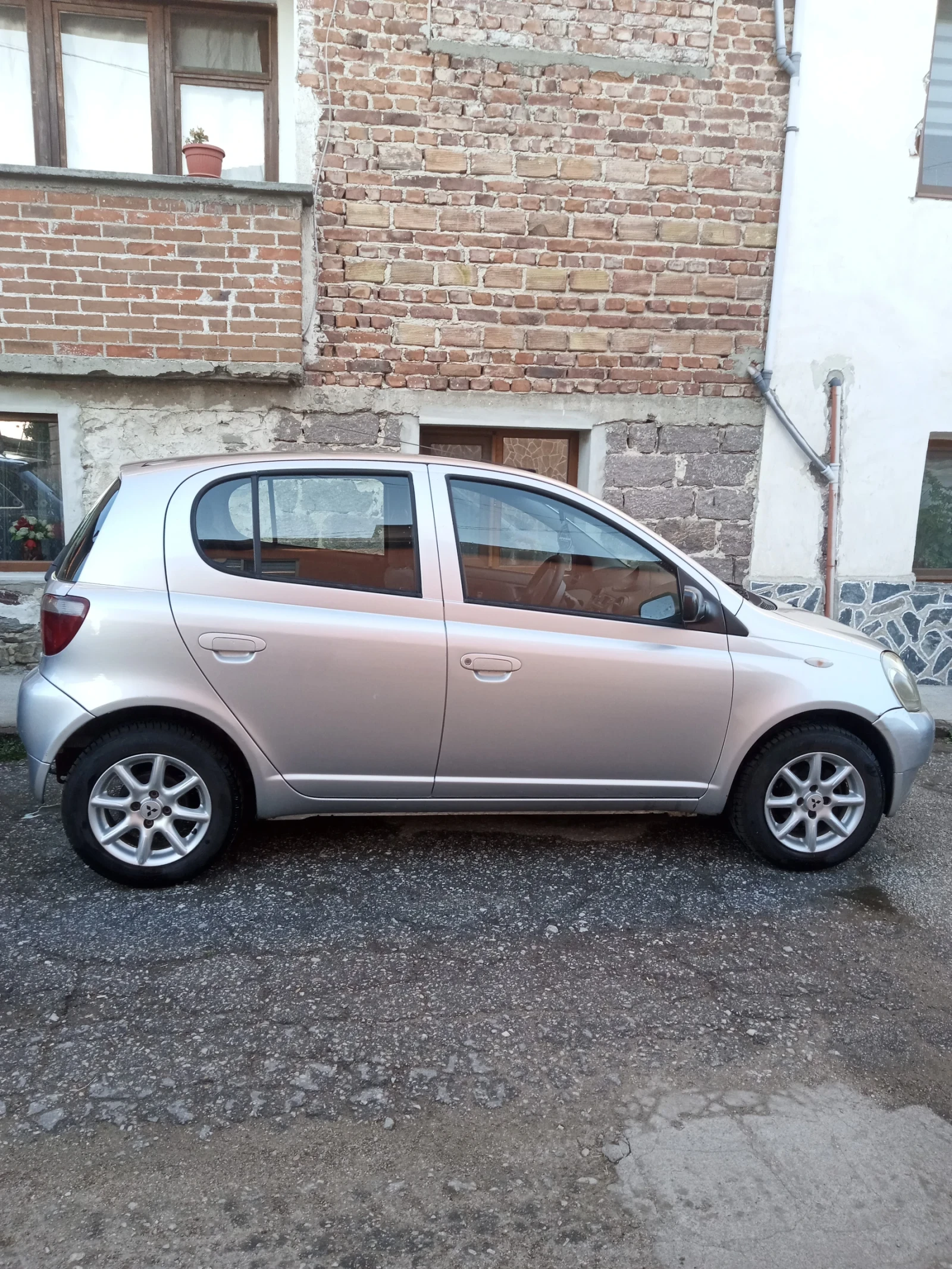 Toyota Yaris, снимка 3 - Автомобили и джипове - 55675030