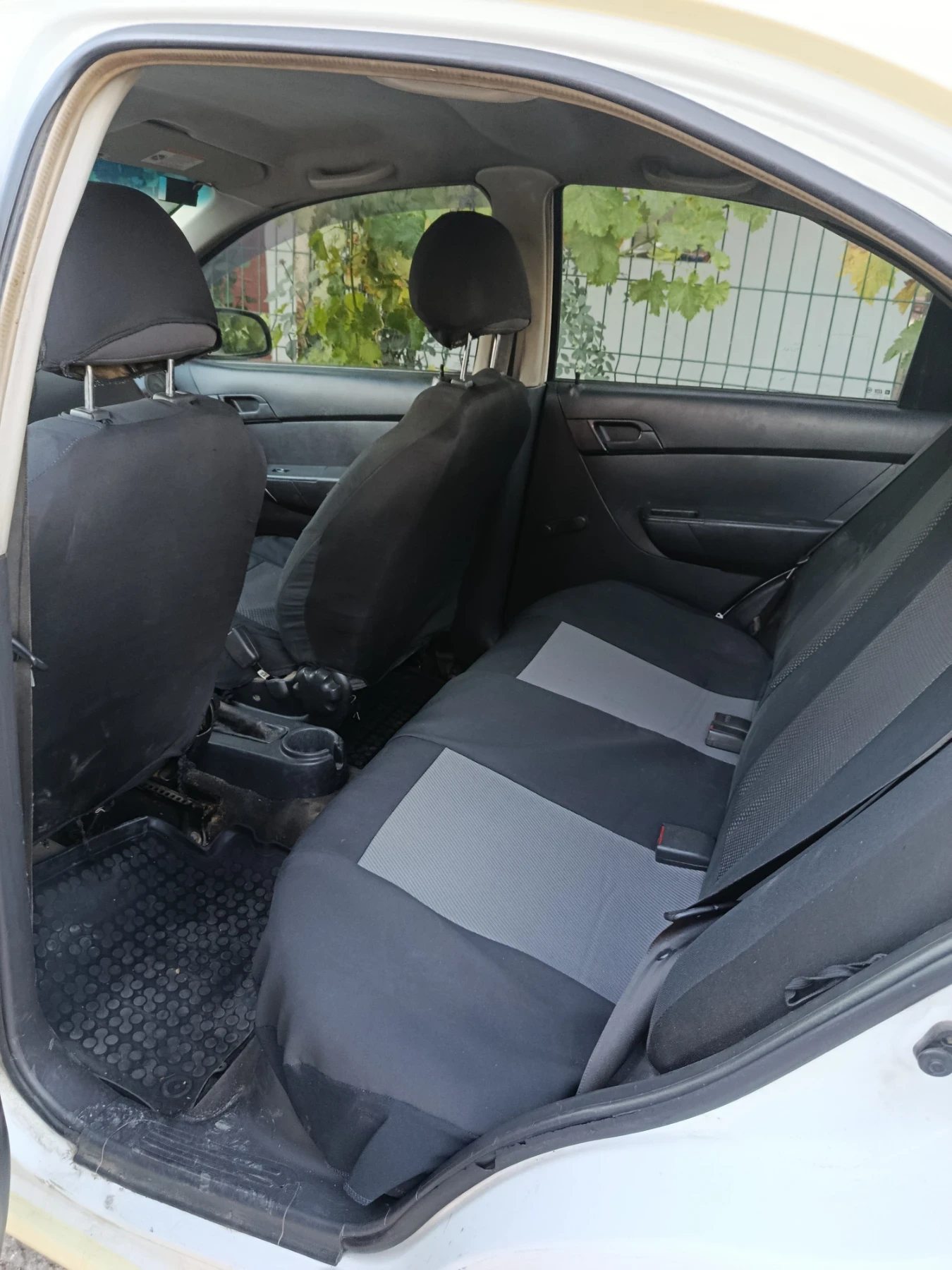 Chevrolet Aveo 1.4, снимка 6 - Автомобили и джипове - 55960548