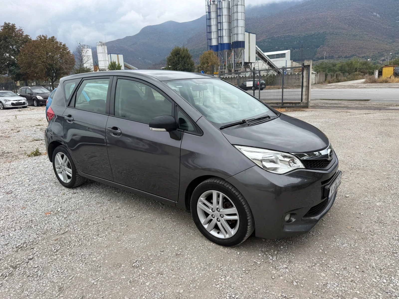 Subaru Trezia 1.4 D4-D ИТАЛИЯ TOYOTA, снимка 4 - Автомобили и джипове - 56274361