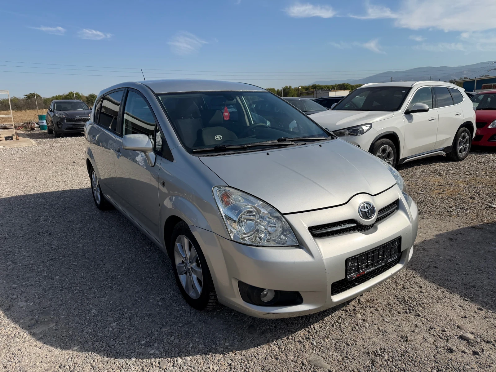 Toyota Corolla verso 2.2 D4D, снимка 3 - Автомобили и джипове - 56407262