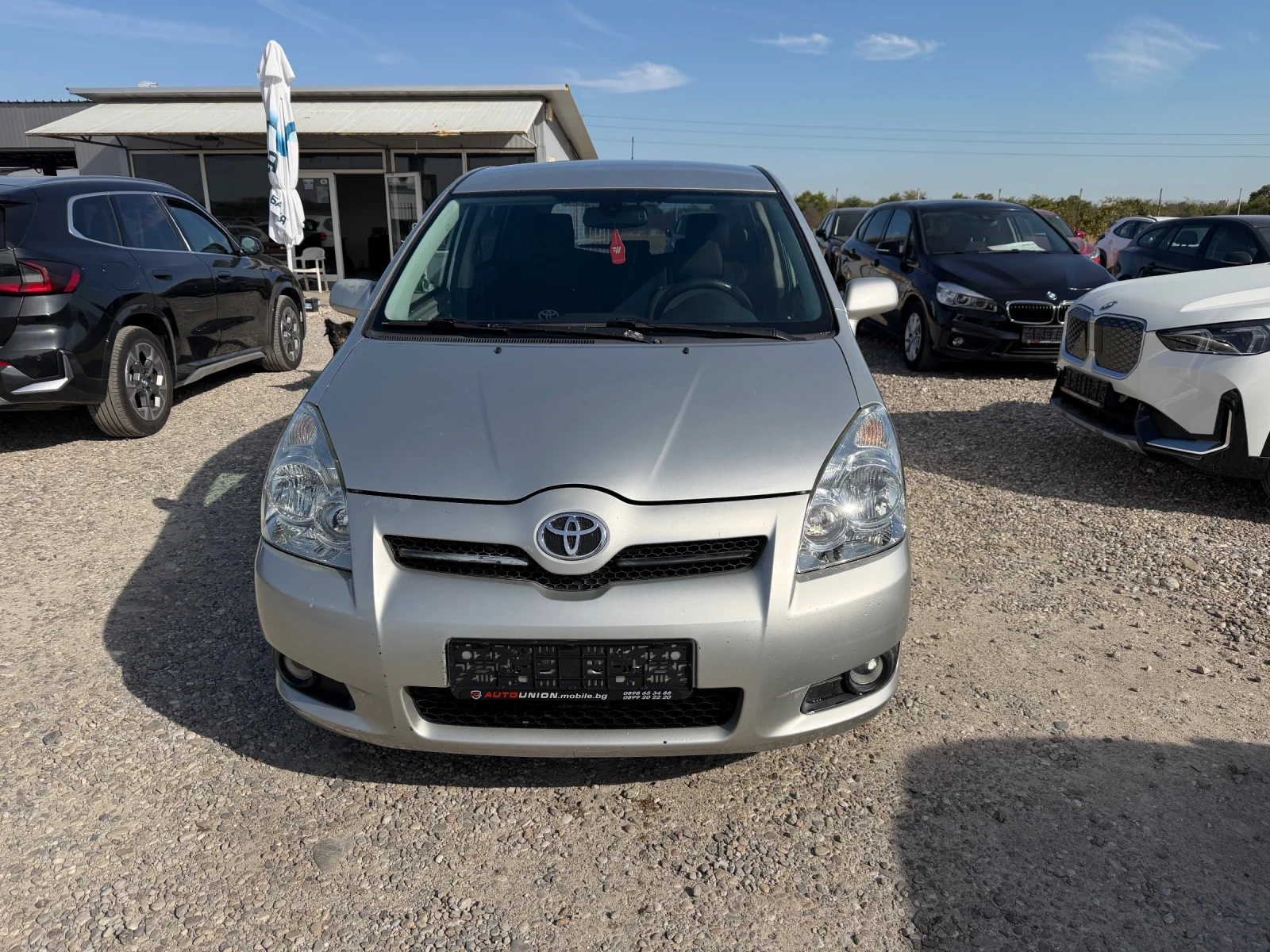 Toyota Corolla verso 2.2 D4D, снимка 2 - Автомобили и джипове - 56407262