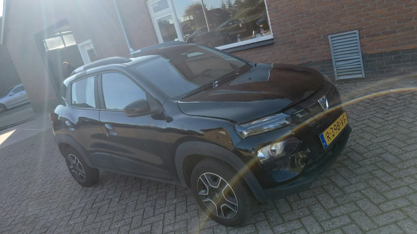 Dacia Spring, снимка 2 - Автомобили и джипове - 56600717