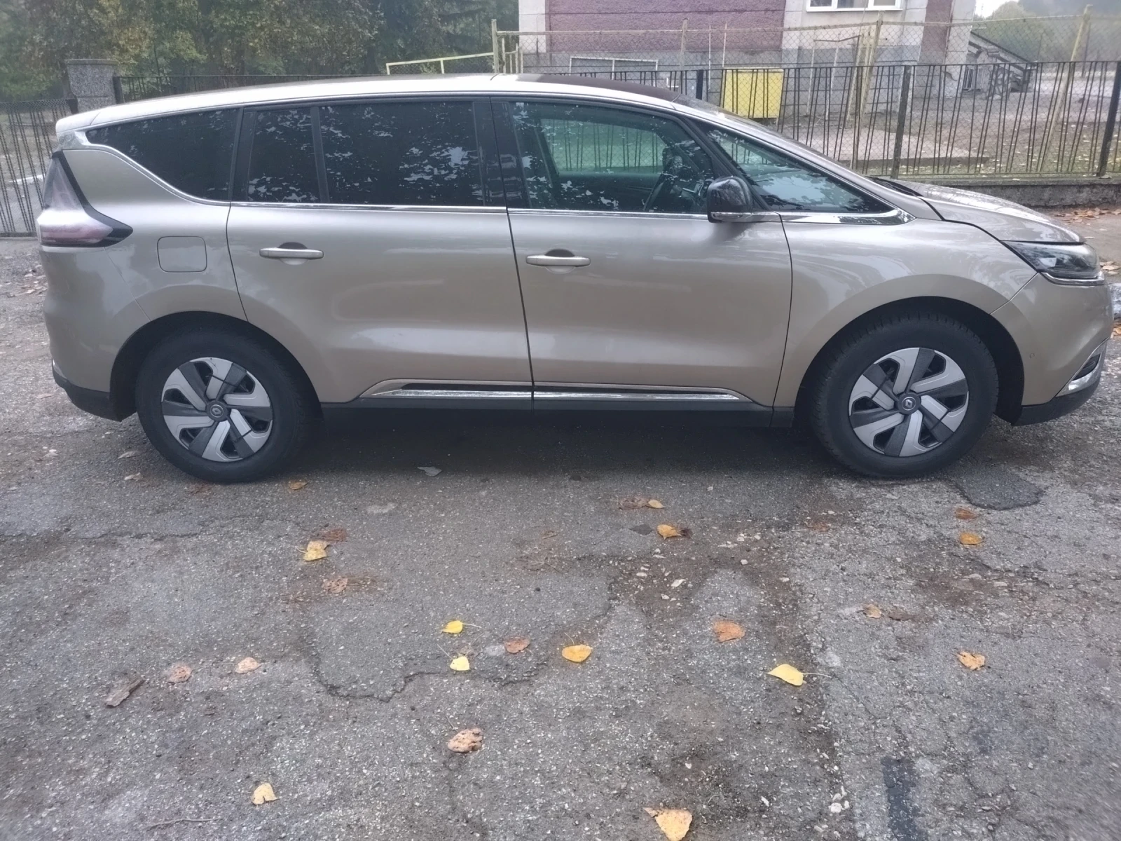 Renault Espace V, снимка 2 - Автомобили и джипове - 56652035