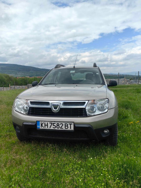 Dacia Duster Газ-Бензин 1.6, снимка 2 - Автомобили и джипове - 45786295
