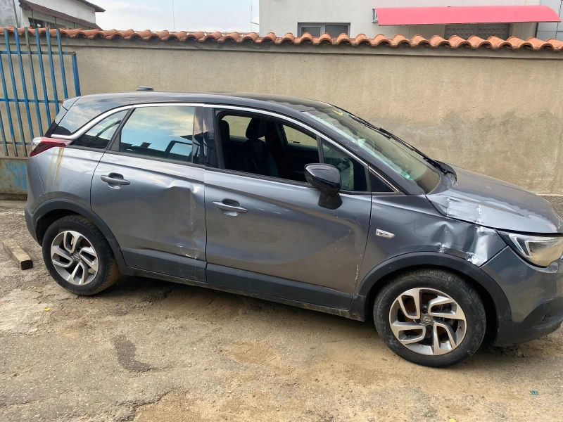 Opel Crossland X 1.2, снимка 4 - Автомобили и джипове - 37487938