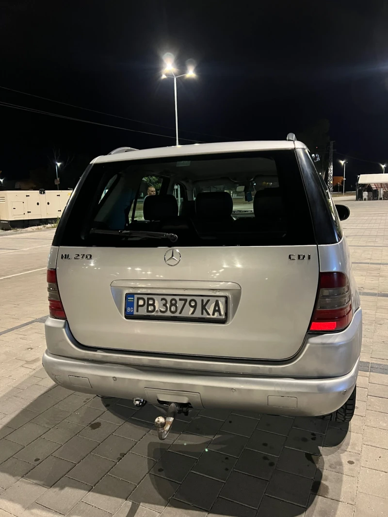 Mercedes-Benz ML 270, снимка 4 - Автомобили и джипове - 46816871