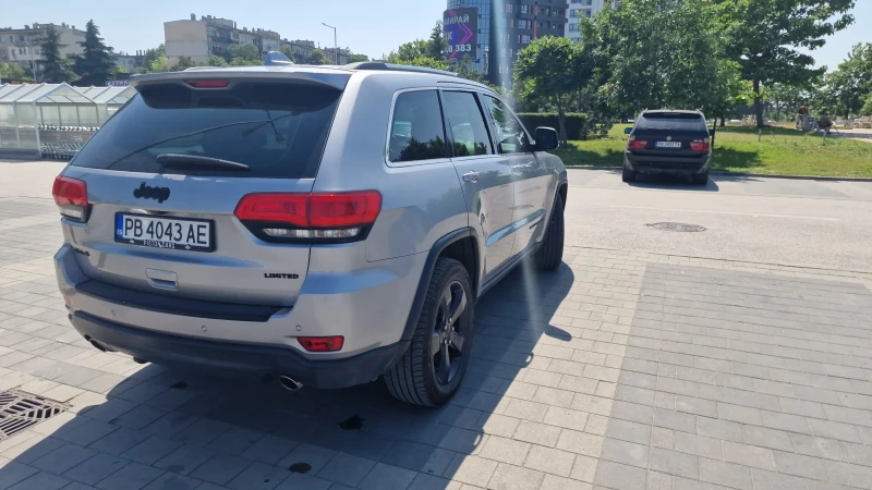 Jeep Grand cherokee Газ/Бензин, снимка 5 - Автомобили и джипове - 47445273