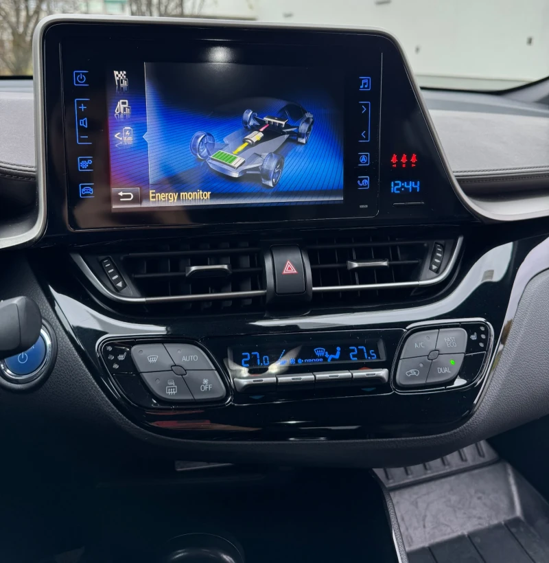 Toyota C-HR Toyota C-HR Hybrid , снимка 11 - Автомобили и джипове - 52698813