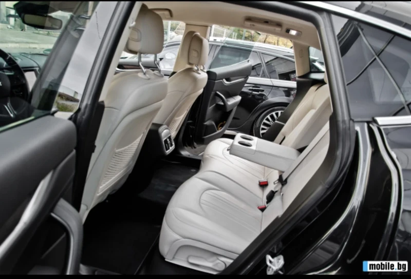 Maserati Levante, снимка 4 - Автомобили и джипове - 53401589