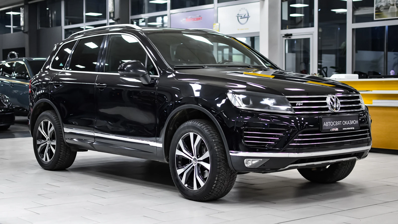 VW Touareg 3.0 V6 TDI R Line 4MOTION - изображение 5