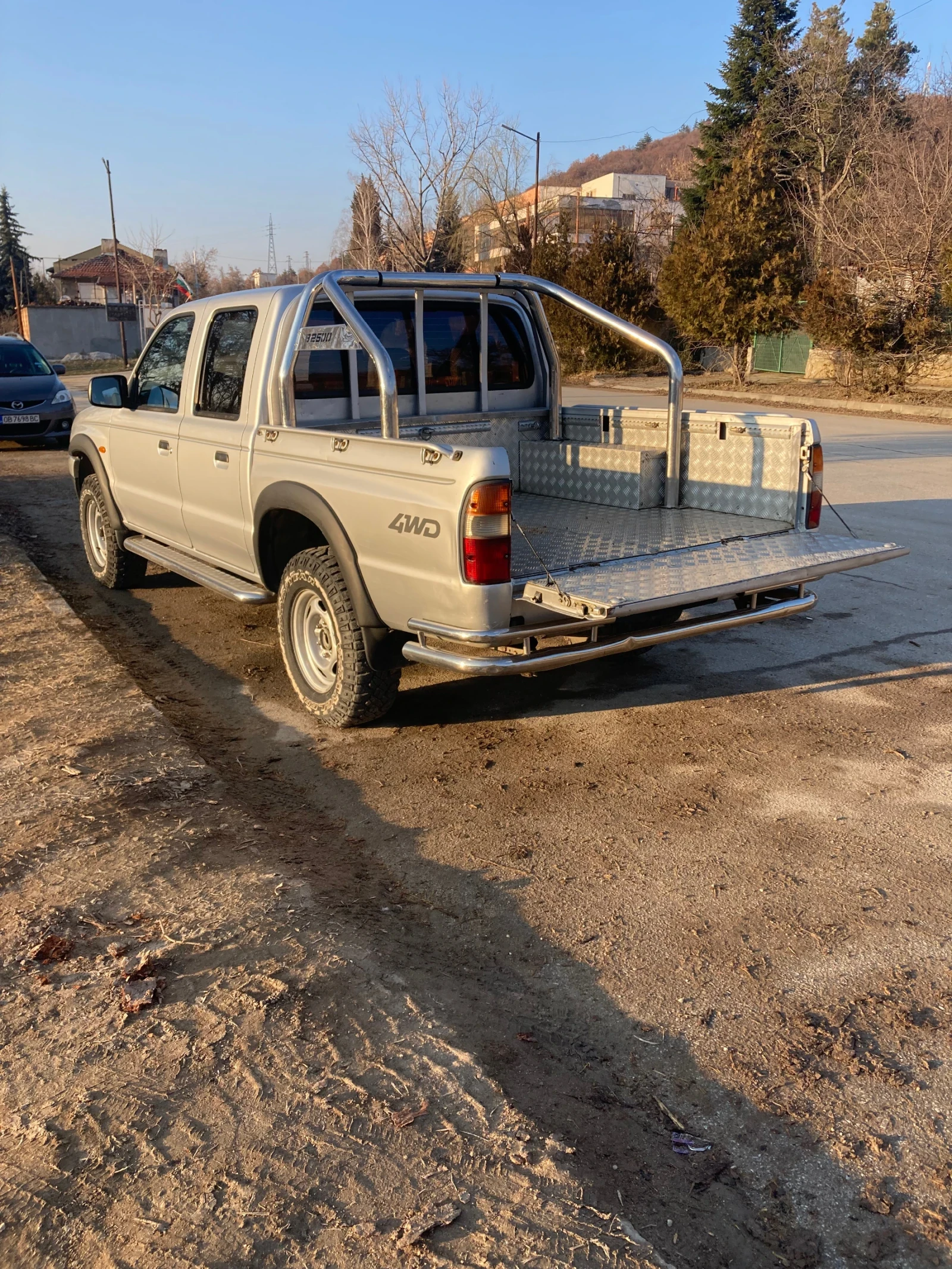 Mazda B2500 2.5 | Mobile.bg   7