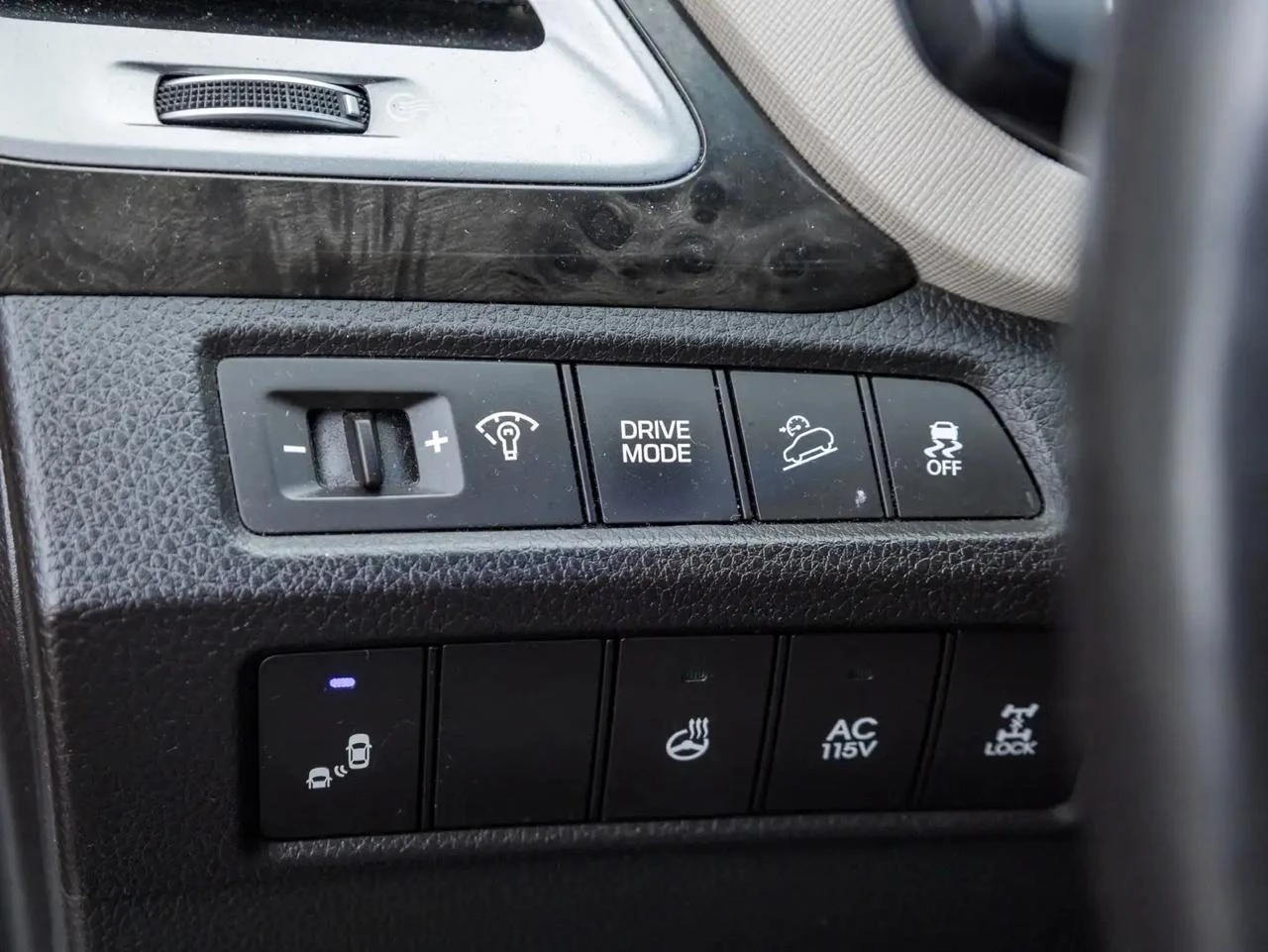 Hyundai Santa fe XL* 3.3i* Обдух* Пано* Infinity Музика - изображение 10