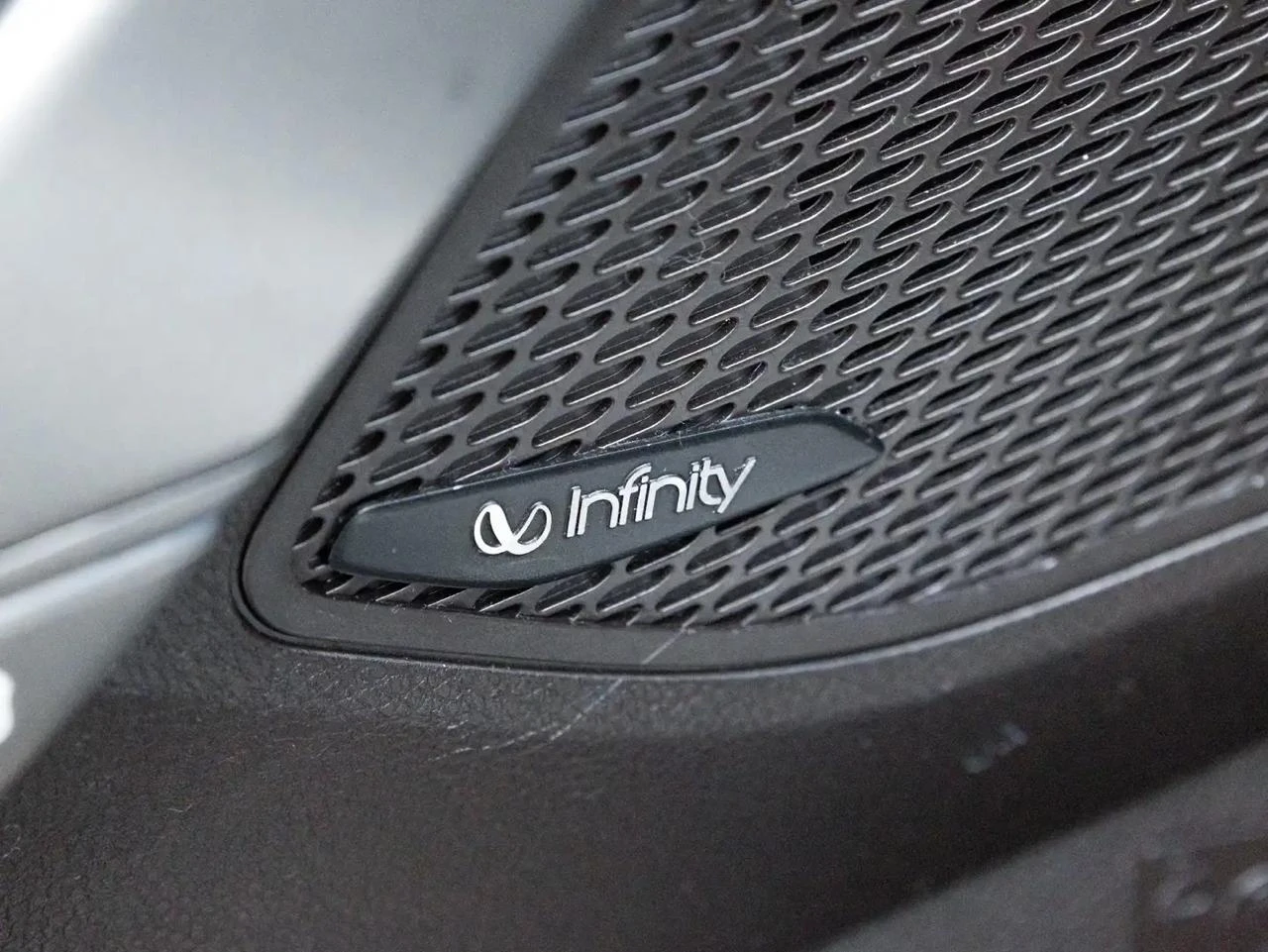 Hyundai Santa fe XL* 3.3i* Обдух* Пано* Infinity Музика - изображение 8