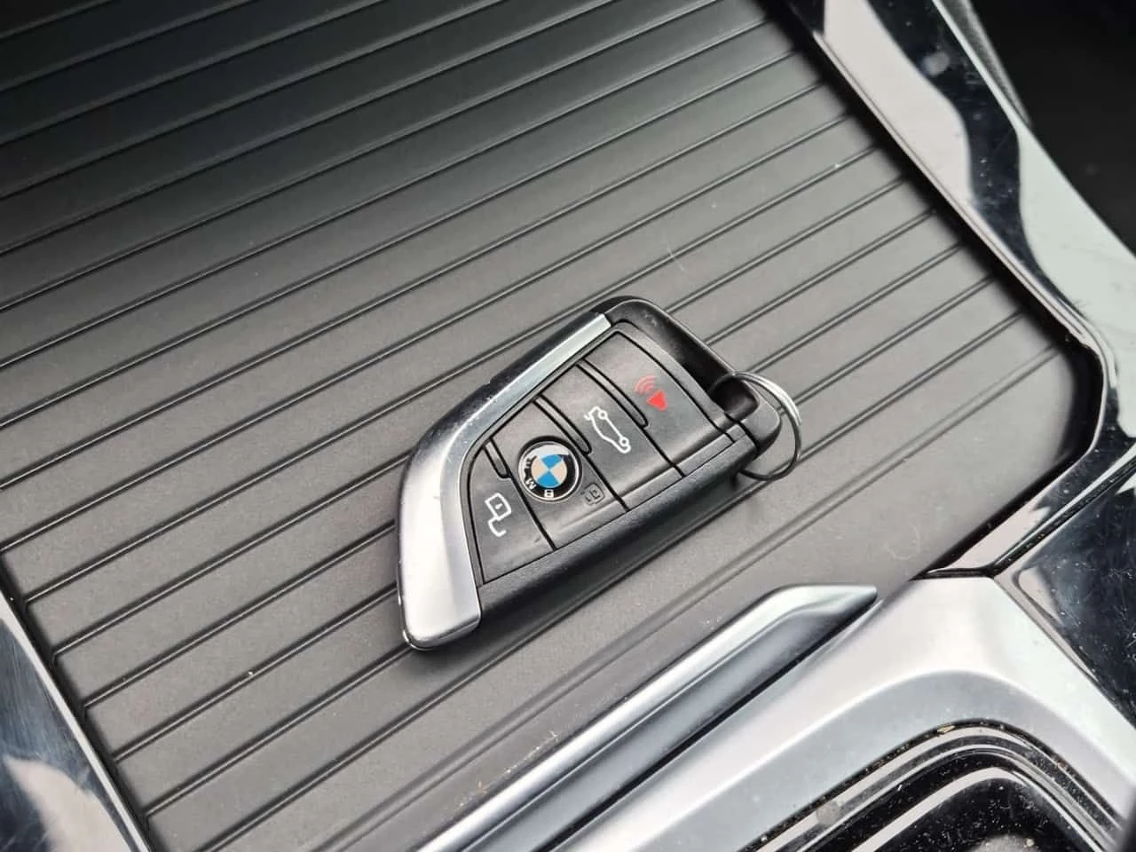 BMW X3 * XDRIVE30I * PANO * ПОДГРЕВИ * KEYLESS, снимка 8 - Автомобили и джипове - 54000944