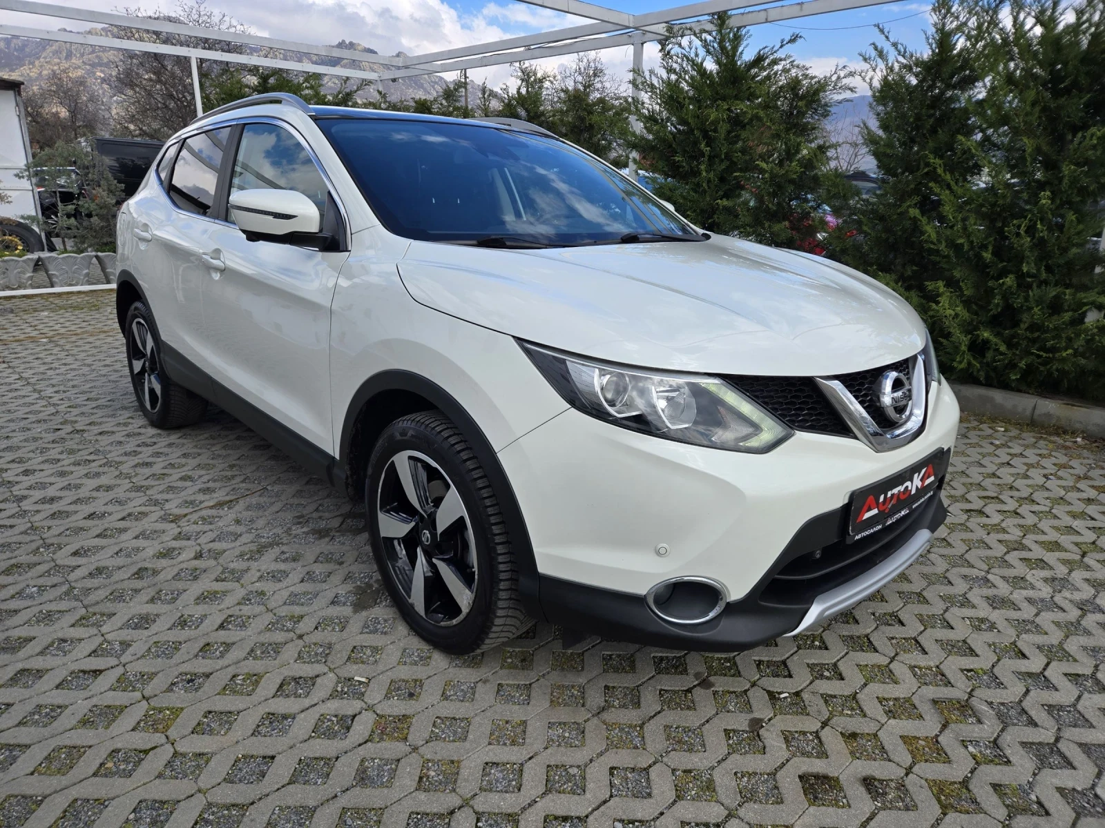 Nissan Qashqai 1.5DCI-110кс= TEKNA= 360= PANO= KEYLESS= EURO 6B, снимка 2 - Автомобили и джипове - 54096450