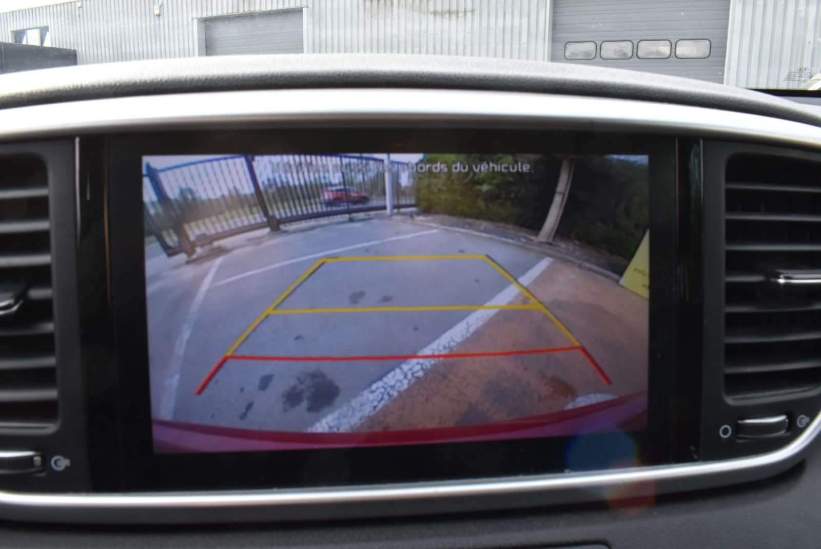 Kia Sportage 1.6, снимка 9 - Автомобили и джипове - 54331623