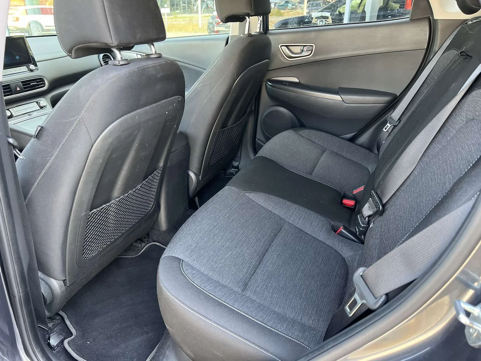 Hyundai Kona 64 КW, снимка 11 - Автомобили и джипове - 55861791
