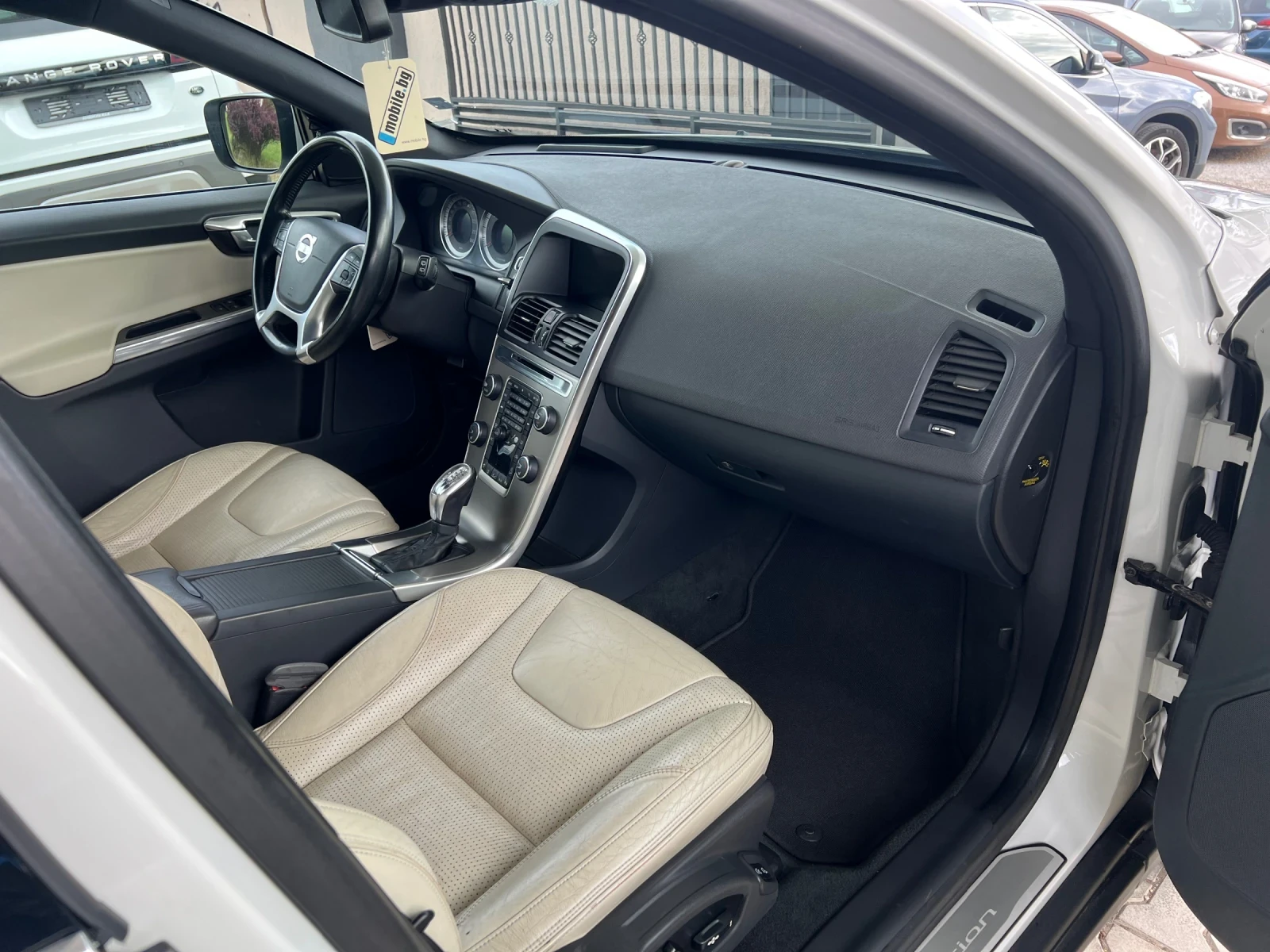 Volvo XC60 2.4D5 4x4 Panorama* pamet* Stronic* full | Mobile.bg � ����������� 11