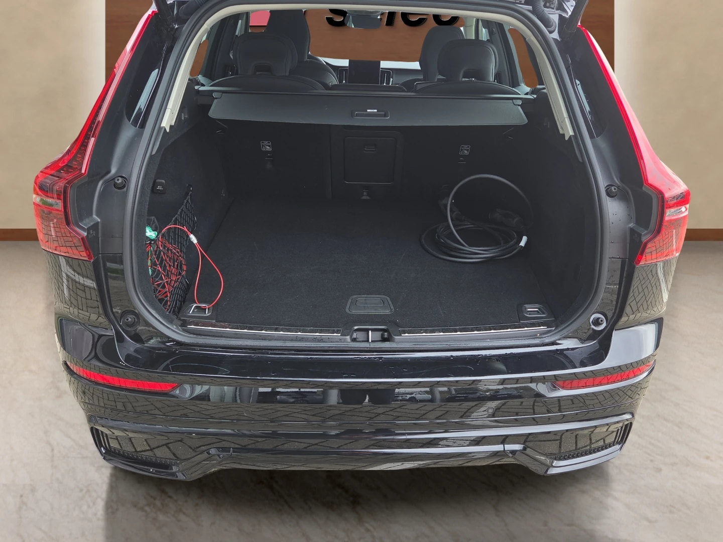 Volvo XC60 2.0 T8 Phev, снимка 17 - Автомобили и джипове - 56663297