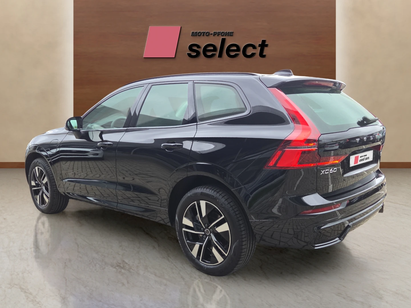 Volvo XC60 2.0 T8 Phev, снимка 3 - Автомобили и джипове - 56663297