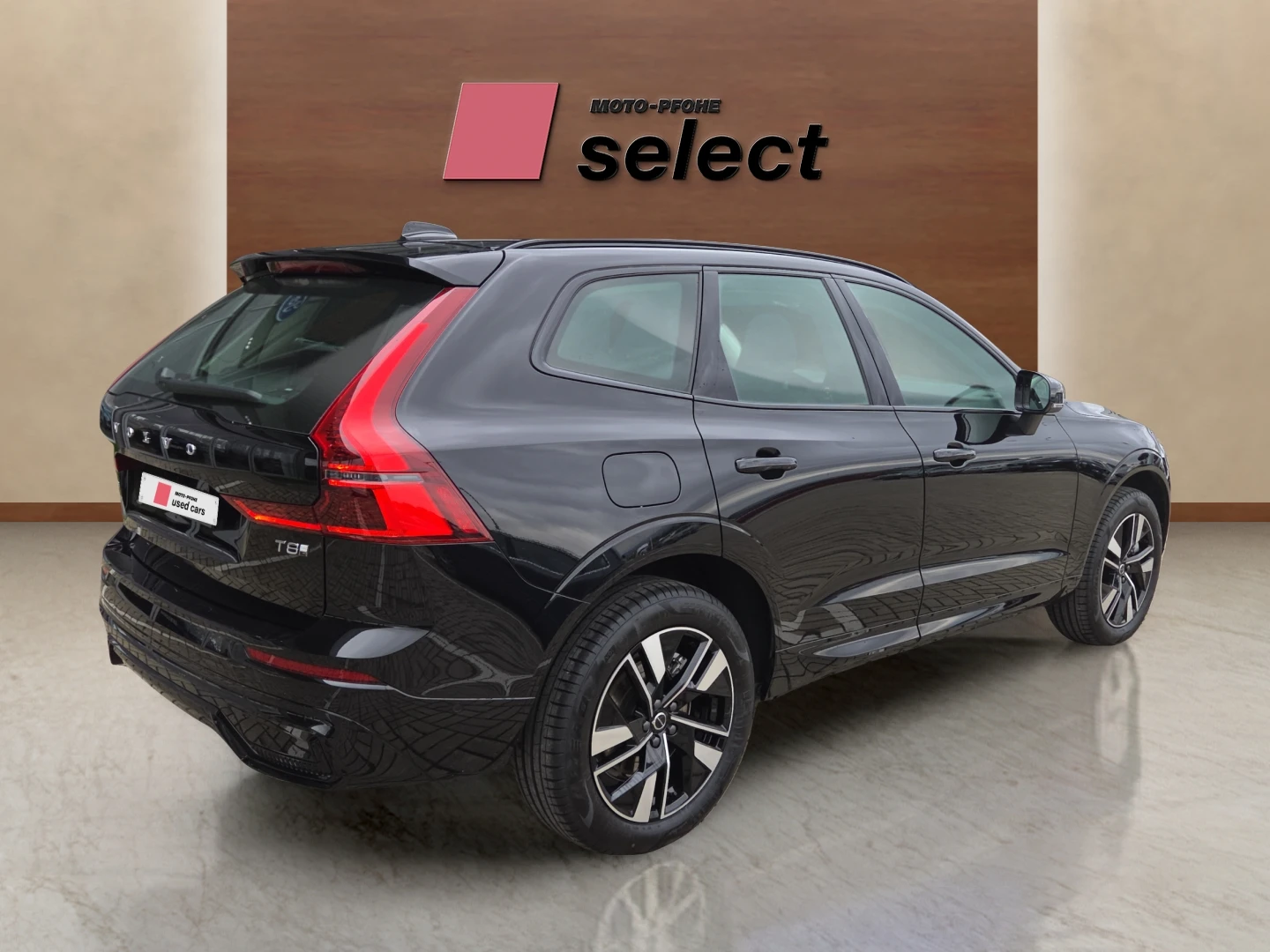 Volvo XC60 2.0 T8 Phev, снимка 5 - Автомобили и джипове - 56663297