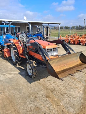 Трактор Kubota Скайтрак 