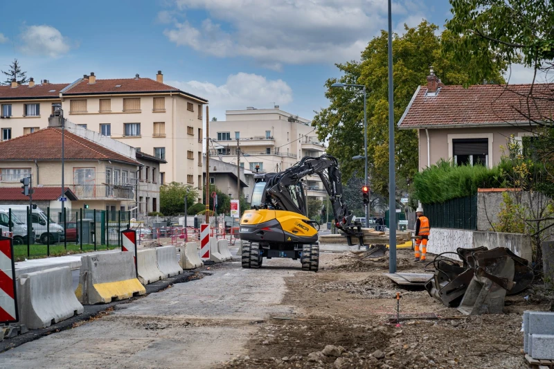 Багер MECALAC 8MCR, снимка 8 - Индустриална техника - 52685396