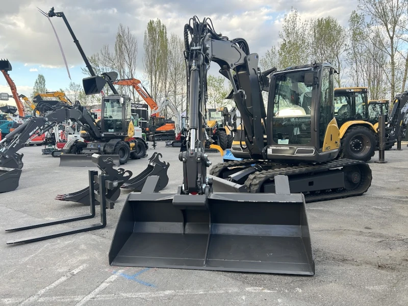 Багер MECALAC 8MCR, снимка 2 - Индустриална техника - 52685396