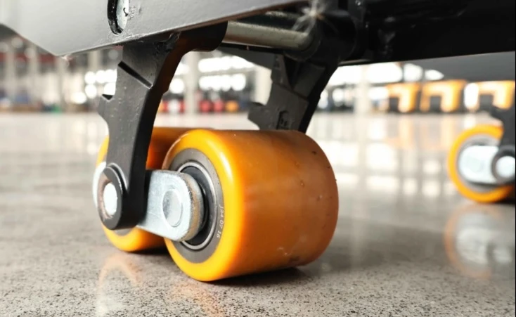 Електрокар Други Електрическа палетна количка REGO EPT15V - 1.5т., снимка 2 - Индустриална техника - 53721592