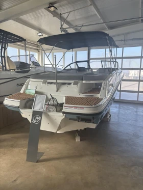 Лодка Bayliner VR 5 Bowrider , снимка 1 - Воден транспорт - 49253385