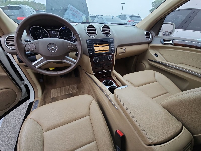 Mercedes-Benz ML 550, снимка 10 - Автомобили и джипове - 46276917