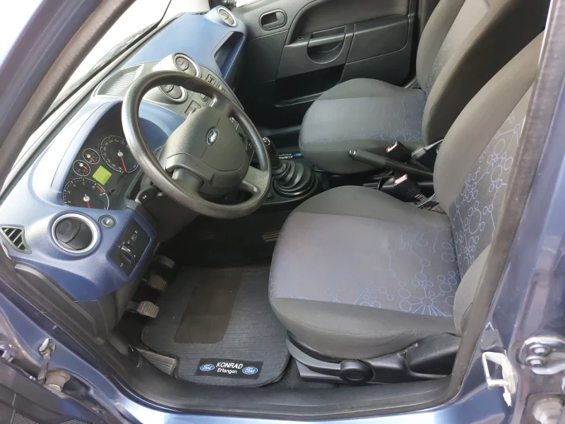 Ford Fiesta 1.3 КЛИМАТИК, снимка 6 - Автомобили и джипове - 47146359