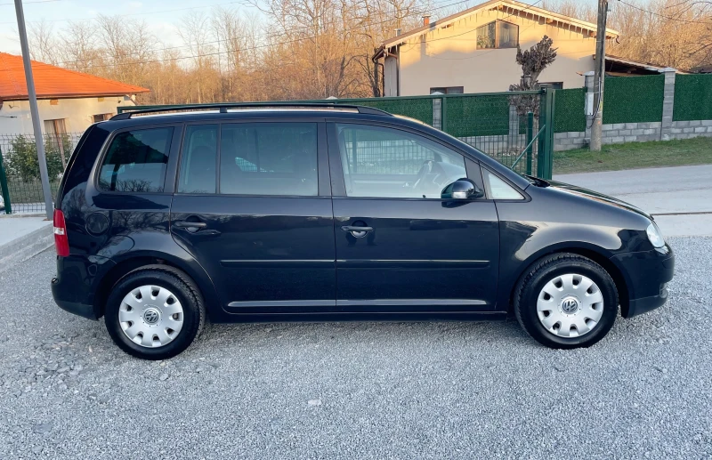 VW Touran 1.9TDI* ЕВРО 4* НАВИГАЦИЯ* НОВИ ГУМИ, снимка 7 - Автомобили и джипове - 49440104