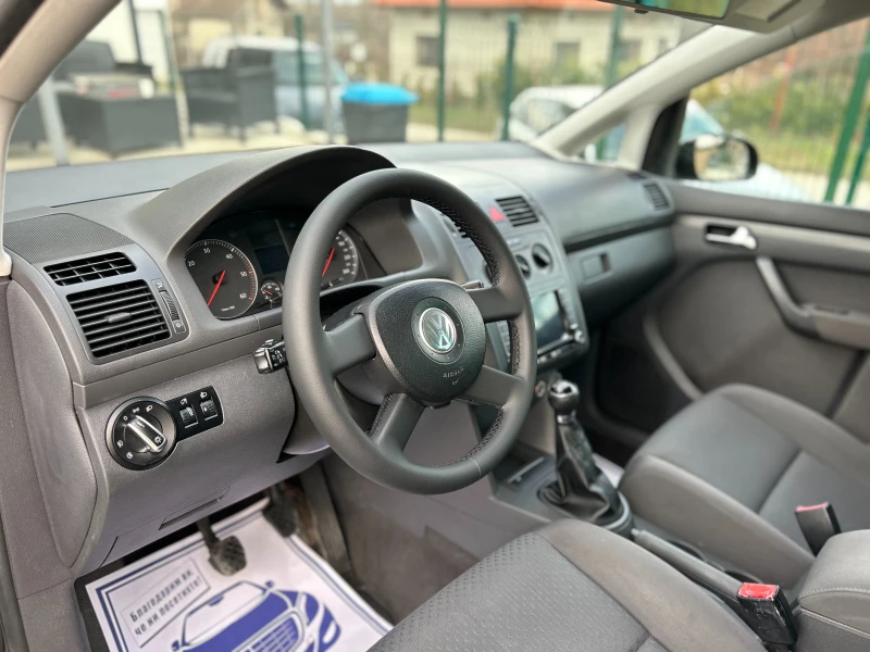 VW Touran 1.9TDI* ЕВРО 4* НАВИГАЦИЯ* НОВИ ГУМИ, снимка 10 - Автомобили и джипове - 49440104