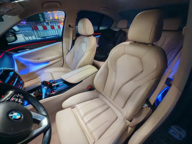 BMW 530 Xd, M-Competition, Facelift с история в BovaCar, снимка 14 - Автомобили и джипове - 52034695