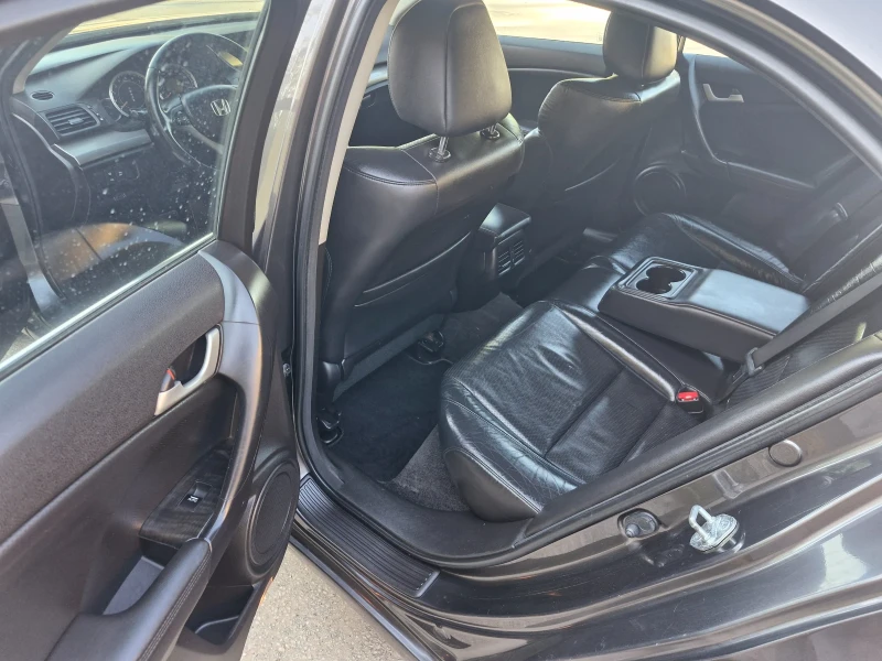 Honda Accord 2, 4* 201* AC* F1* XENON* PDC* КОЖА* AUT, снимка 10 - Автомобили и джипове - 50887262