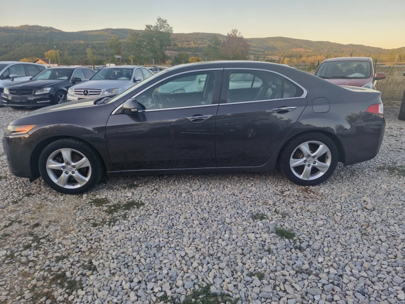 Honda Accord 2, 4* 201* AC* F1* XENON* PDC* КОЖА* AUT, снимка 2 - Автомобили и джипове - 50887262