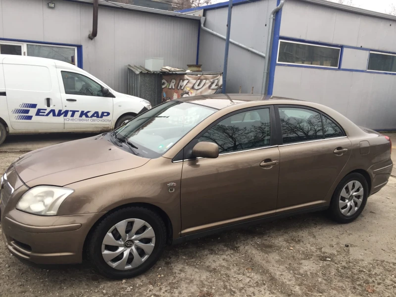 Toyota Avensis, снимка 6 - Автомобили и джипове - 52924076