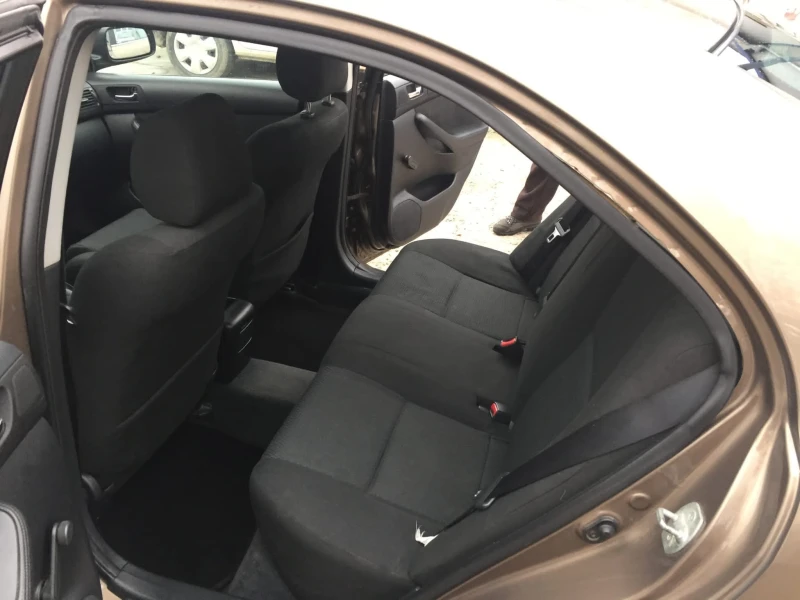 Toyota Avensis, снимка 3 - Автомобили и джипове - 52924076