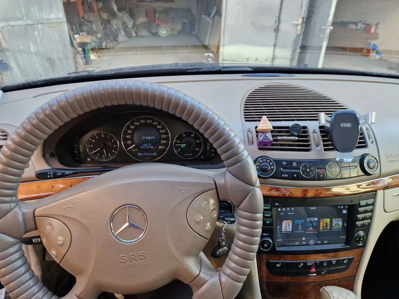 Mercedes-Benz E 320 W211 , снимка 10 - Автомобили и джипове - 52432472