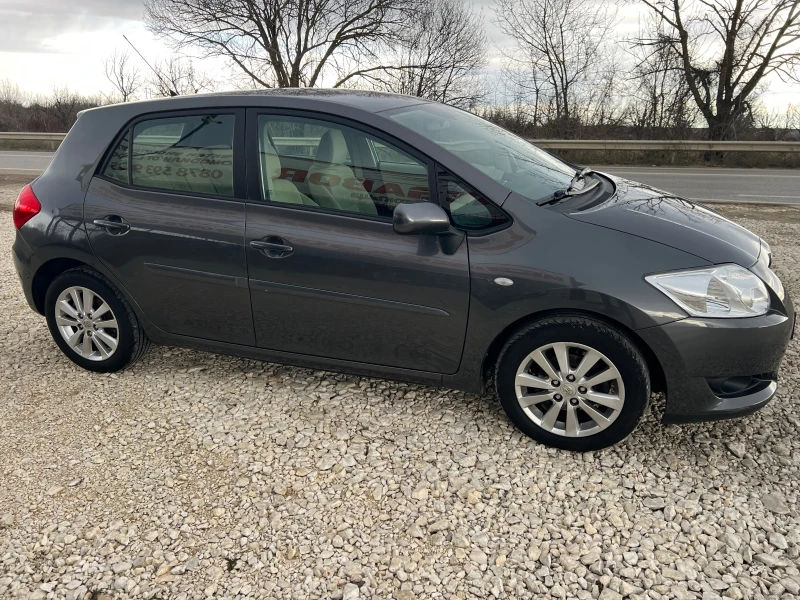 Toyota Auris 1.6i VVTi/124p.s-Navi/Kayless Go-5 vrati, снимка 8 - Автомобили и джипове - 53048844