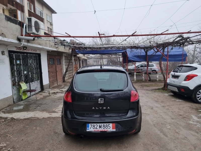 Seat Altea 1.6i* ГАЗ-БЕНЗИН* , снимка 8 - Автомобили и джипове - 53215701